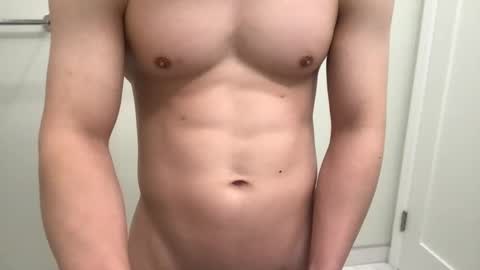 Snapshot of winsome_naked_gentleman chatting on January 5, 1:45 am WInsome online show from January 5, 1:45 am