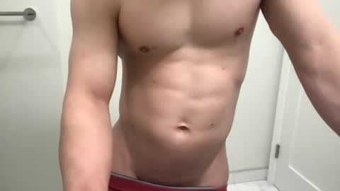 Snapshot of winsome_naked_gentleman chatting on February 8, 3:52 am WInsome online show from February 8, 3:52 am