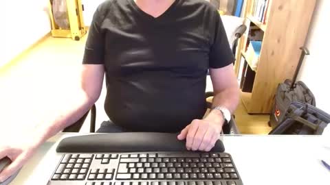 winterfreund99 online show from December 21, 12:56 pm