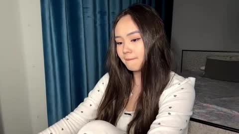 Amina online show from March 30, 2:18 pm