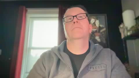 Snapshot of wintyr chatting on February 24, 10:19 pm wintyr online show from February 24, 10:19 pm