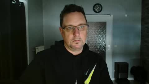 Snapshot of wirzwei8883 chatting on April 12, 11:37 am Dirty online show from April 12, 11:37 am