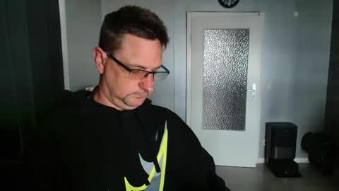 Snapshot of wirzwei8883 chatting on April 16, 2:29 pm Dirty online show from April 16, 2:29 pm