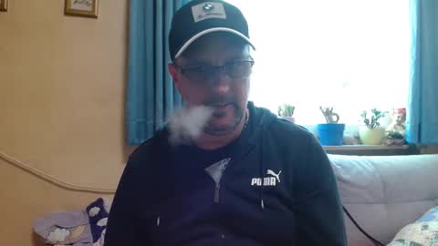 Snapshot of wirzwei8883 chatting on April 23, 1:35 pm Dirty online show from April 23, 1:35 pm