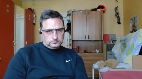 Snapshot of wirzwei8883 chatting on May 11, 3:07 pm Dirty online show from May 11, 3:07 pm