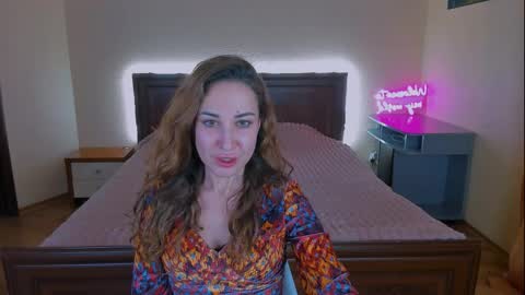 Sarah Curly online show from March 29, 9:59 pm