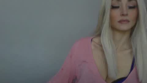 WishGoddes online show from October 20, 4:18 pm