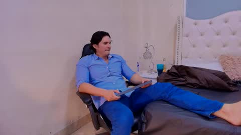 Snapshot of wiston_cox chatting on March 4, 1:28 pm Wiston online show from March 4, 1:28 pm