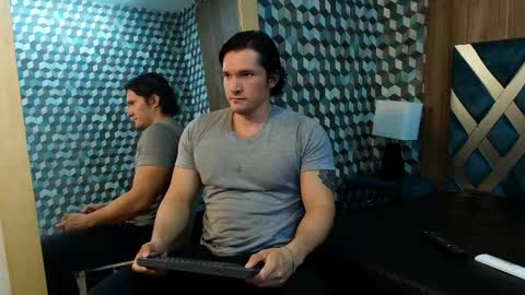 Snapshot of wiston_cox chatting on May 29, 1:31 pm Wiston online show from May 29, 1:31 pm