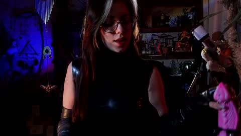 Snapshot of witch_fiona chatting on February 3, 7:31 pm Goddess of two strapons - Mr. long Don Mr. Pinky online show from February 3, 7:31 pm