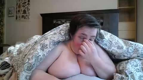 Annie online show from March 27, 5:45 pm