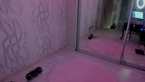 Snapshot of witches_curves chatting on December 16, 7:32 pm Nemo online show from December 16, 7:32 pm