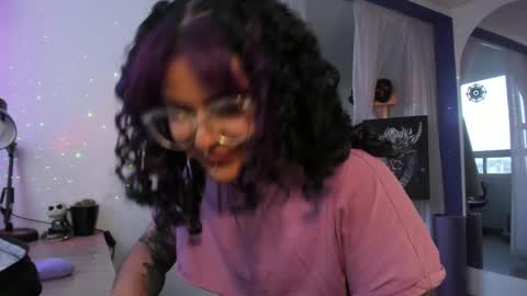 Snapshot of witchofhearts chatting on March 3, 10:52 pm Luna Violeta A r t i s t online show from March 3, 10:52 pm