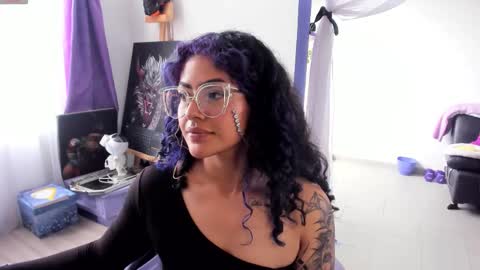 Snapshot of witchofhearts chatting on September 9, 8:08 pm Luna Violeta A r t i s t online show from September 9, 8:08 pm