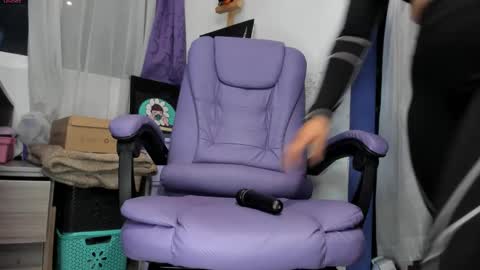 Snapshot of witchofhearts chatting on September 16, 1:50 am Luna Violeta A r t i s t online show from September 16, 1:50 am