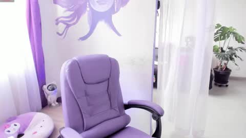 Snapshot of witchofhearts chatting on October 20, 8:31 pm Luna Violeta A r t i s t online show from October 20, 8:31 pm