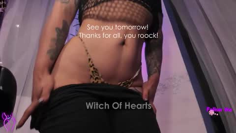 Snapshot of witchofhearts chatting on October 25, 3:58 am Luna Violeta A r t i s t online show from October 25, 3:58 am
