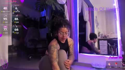     Luna Violeta  A r t i s t  online show from June 14, 2:24 am