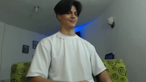 Snapshot of with_ken chatting on February 7, 9:04 pm Ken online show from February 7, 9:04 pm
