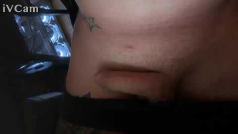 Snapshot of wiwik1987 chatting on June 19, 1:10 am wiwik1987 online show from June 19, 1:10 am