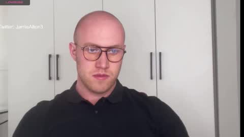 Snapshot of wlademarbergs chatting on March 3, 5:57 am Wlademar online show from March 3, 5:57 am