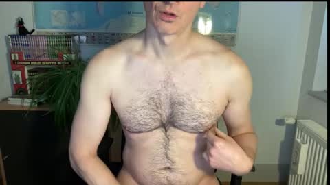 Snapshot of wladsexy88 chatting on February 12, 8:09 am Wladsexy88 online show from February 12, 8:09 am