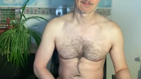 Snapshot of wladsexy88 chatting on April 10, 5:56 am Wladsexy88 online show from April 10, 5:56 am