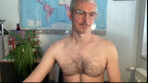 Snapshot of wladsexy88 chatting on April 22, 7:55 am Wladsexy88 online show from April 22, 7:55 am
