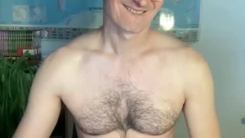 Snapshot of wladsexy88 chatting on May 6, 1:05 pm Wladsexy88 online show from May 6, 1:05 pm