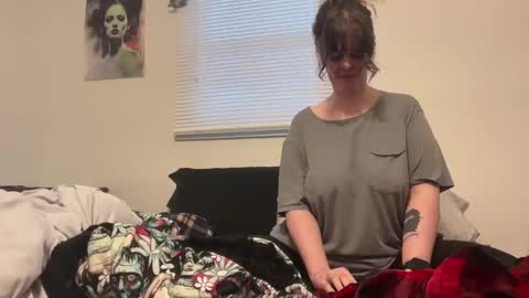 Moth online show from February 17, 11:09 pm