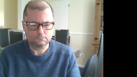 Snapshot of wobble444 chatting on January 21, 9:57 am wobble444 online show from January 21, 9:57 am