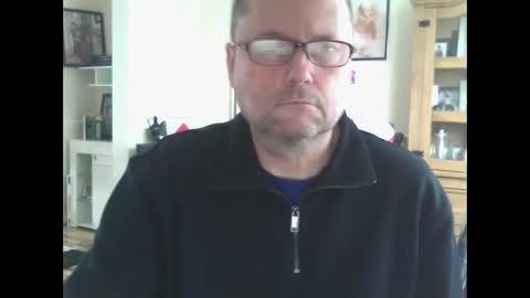 Snapshot of wobble444 chatting on March 5, 10:22 am wobble444 online show from March 5, 10:22 am
