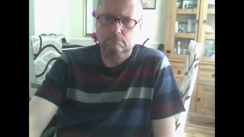 Snapshot of wobble444 chatting on June 9, 11:00 am wobble444 online show from June 9, 11:00 am