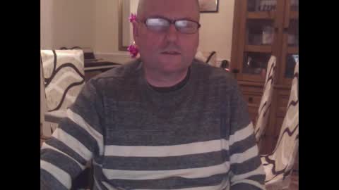 Snapshot of wobble444 chatting on June 11, 1:05 am wobble444 online show from June 11, 1:05 am