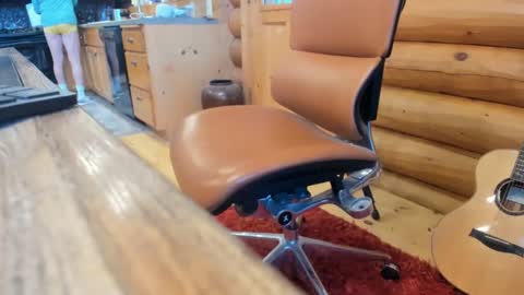 Snapshot of wobbleon chatting on December 25, 2:56 pm Gobbleon online show from December 25, 2:56 pm