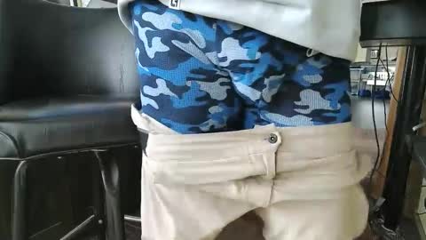 Snapshot of wobbleon chatting on January 10, 5:02 pm Gobbleon online show from January 10, 5:02 pm