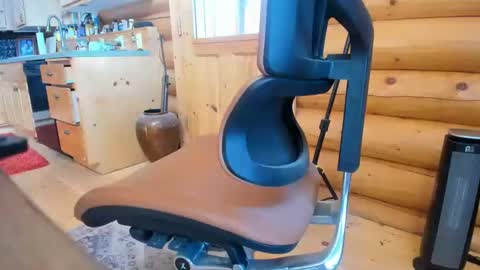 Snapshot of wobbleon chatting on February 6, 7:51 pm Gobbleon online show from February 6, 7:51 pm