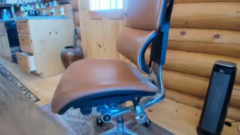 Snapshot of wobbleon chatting on February 22, 6:41 pm Gobbleon online show from February 22, 6:41 pm