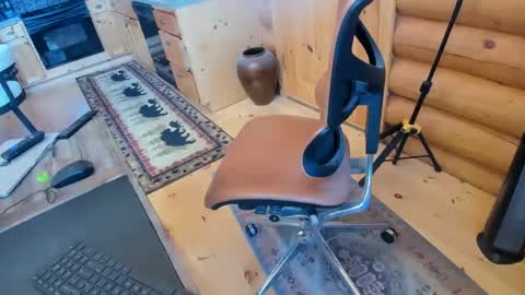 Snapshot of wobbleon chatting on March 8, 8:35 pm Gobbleon online show from March 8, 8:35 pm