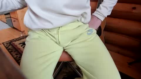 Snapshot of wobbleon chatting on October 21, 6:08 pm Gobbleon online show from October 21, 6:08 pm