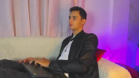 Andrew online show from June 20, 10:51 am