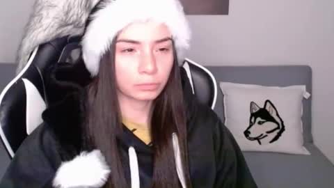 Alex online show from December 3, 2:14 am