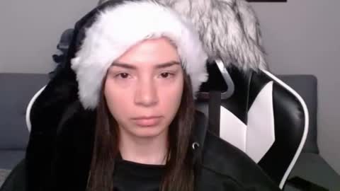 Alex online show from December 10, 2:27 am