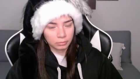 Alex online show from December 14, 3:07 am