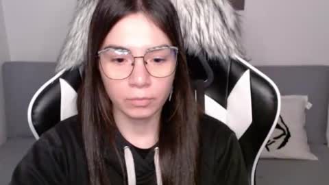 Alex online show from October 23, 3:17 am