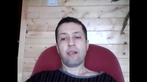 Snapshot of wolfvili chatting on February 23, 6:11 am Vili online show from February 23, 6:11 am