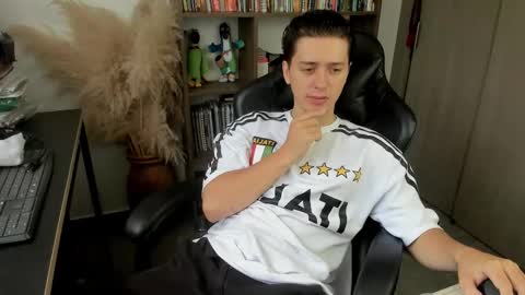 wolker_allan online show from October 30, 3:24 pm