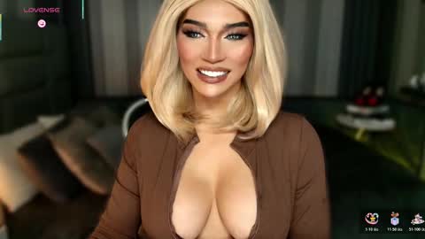 Julia online show from December 1, 12:26 am