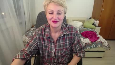 women_pleasures online show from December 30, 8:15 pm