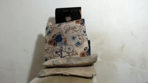 SHENIEL RODRIGUEZ online show from January 28, 9:30 am